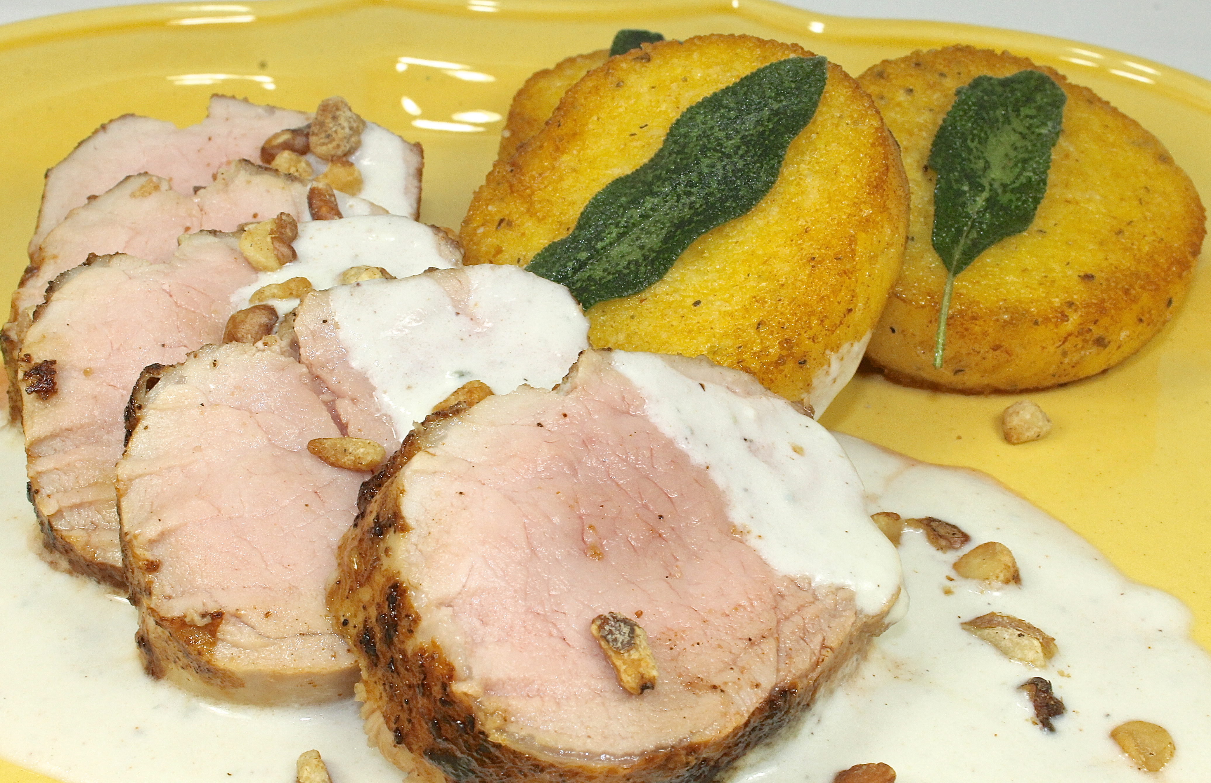 Pork Tenderloin With Gorgonzola Sauce