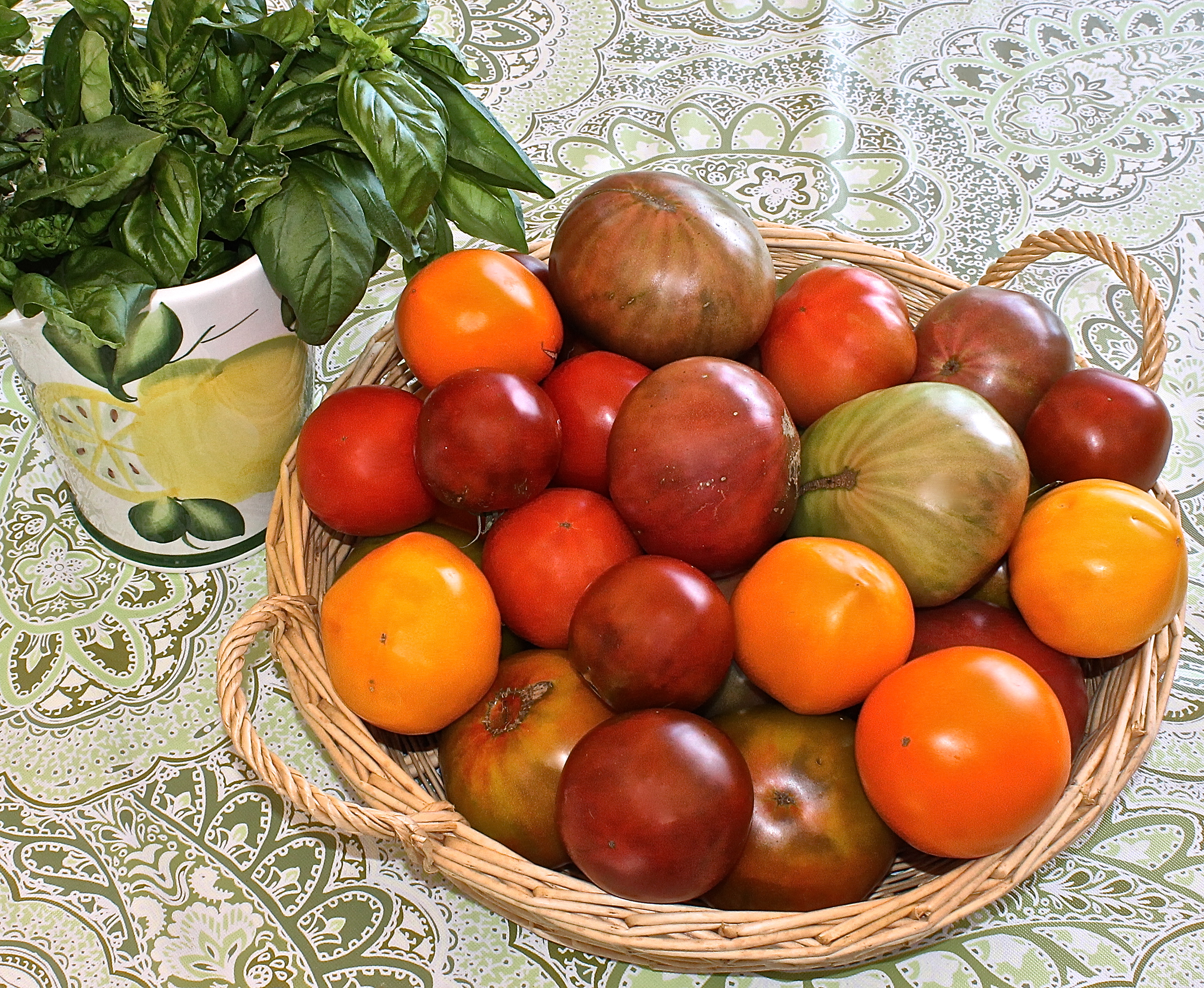 heirloom tomatoes from the garden