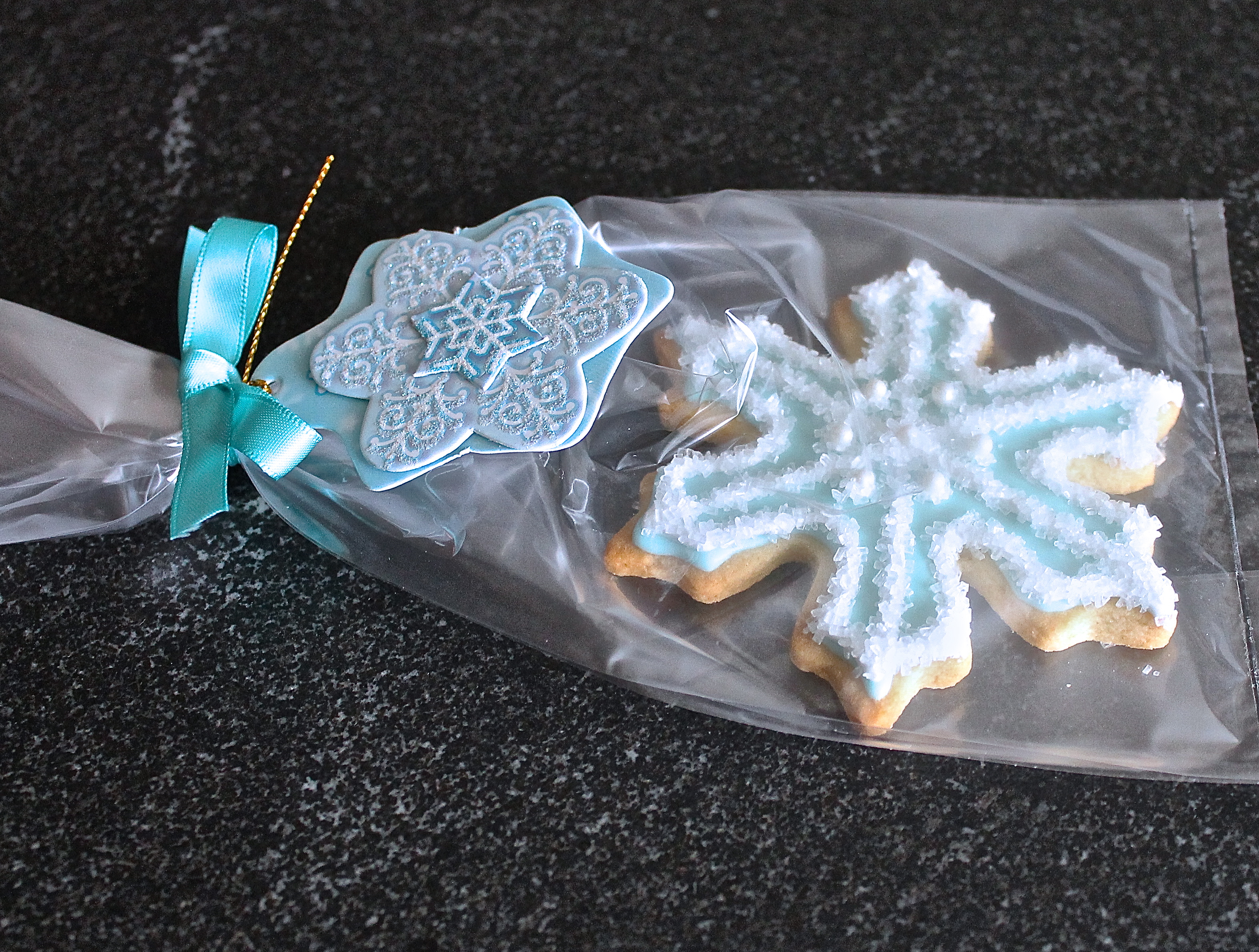 royal iced sugar cookie