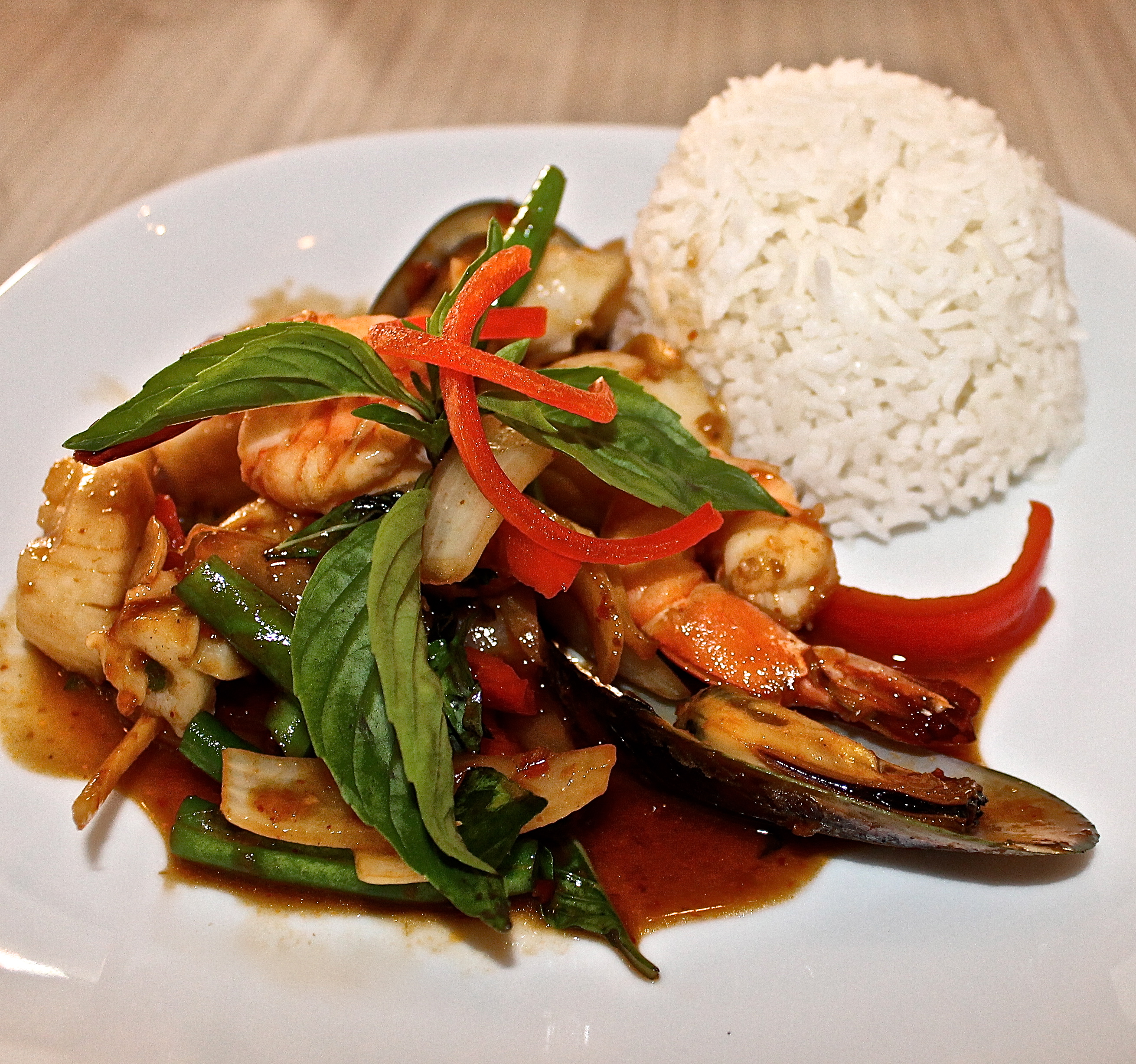Seafood Pad Sha