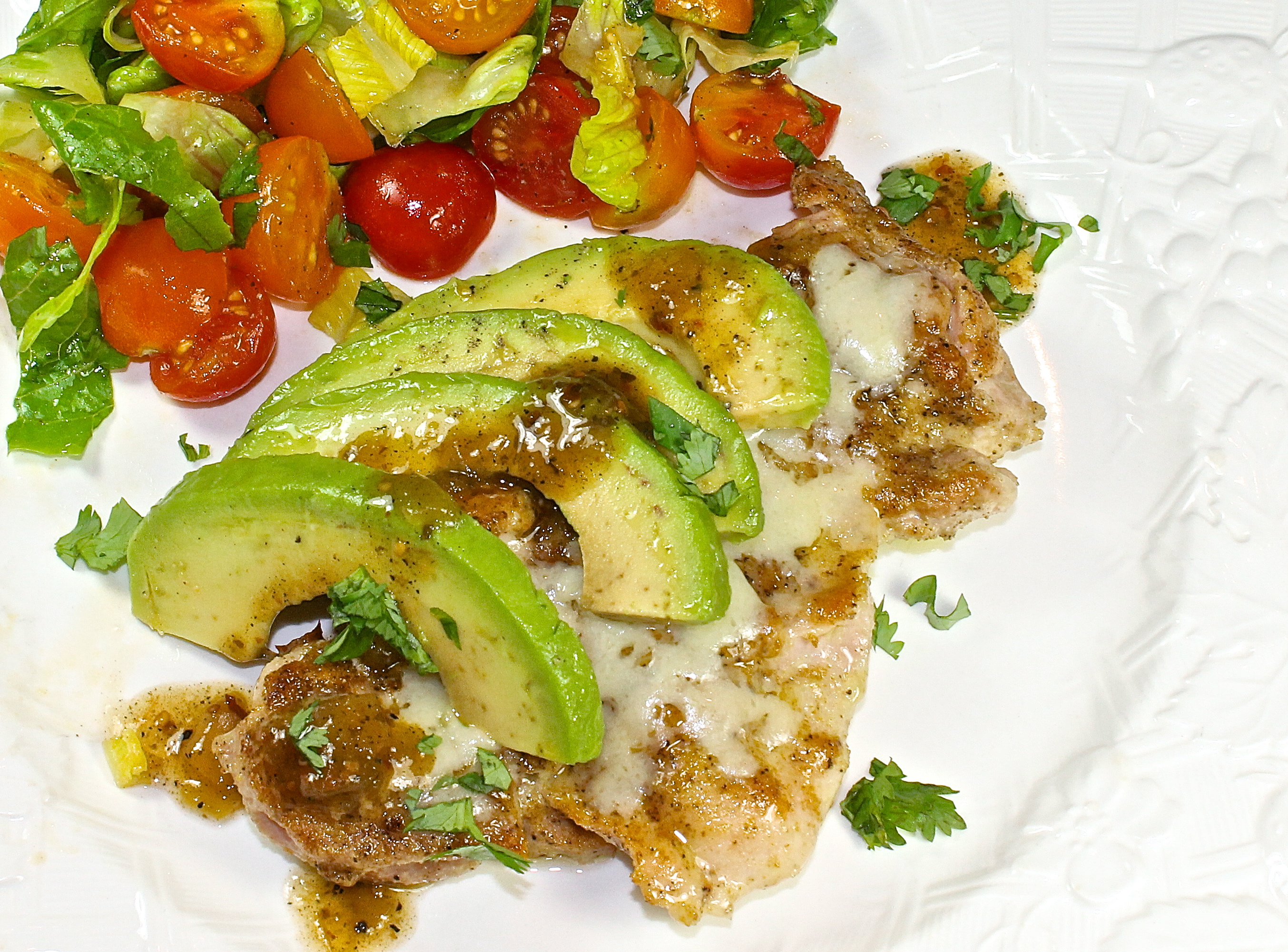 Chicken With Avocado