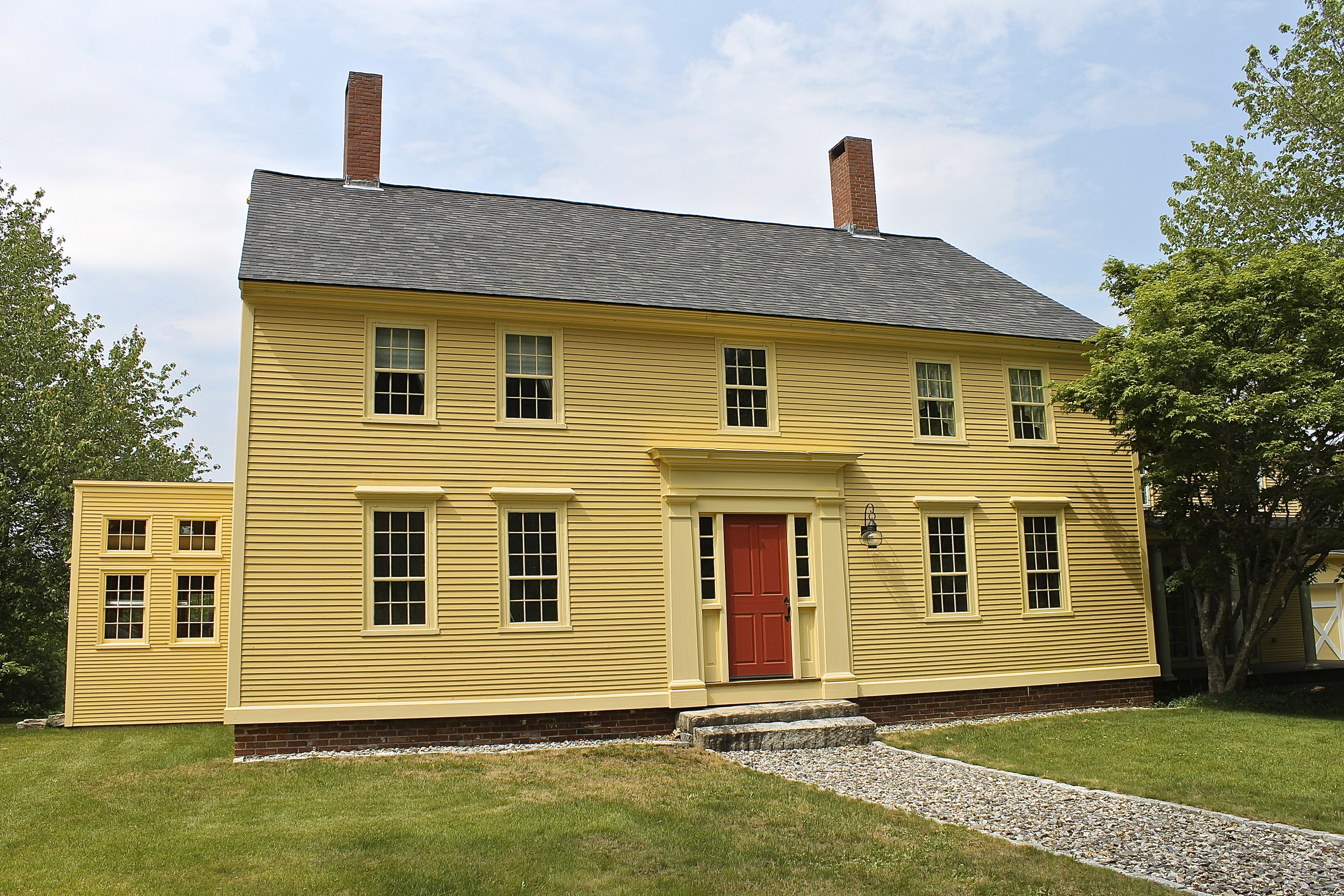 The Fully Restored 1730 Georgian Colonial Farmhouse