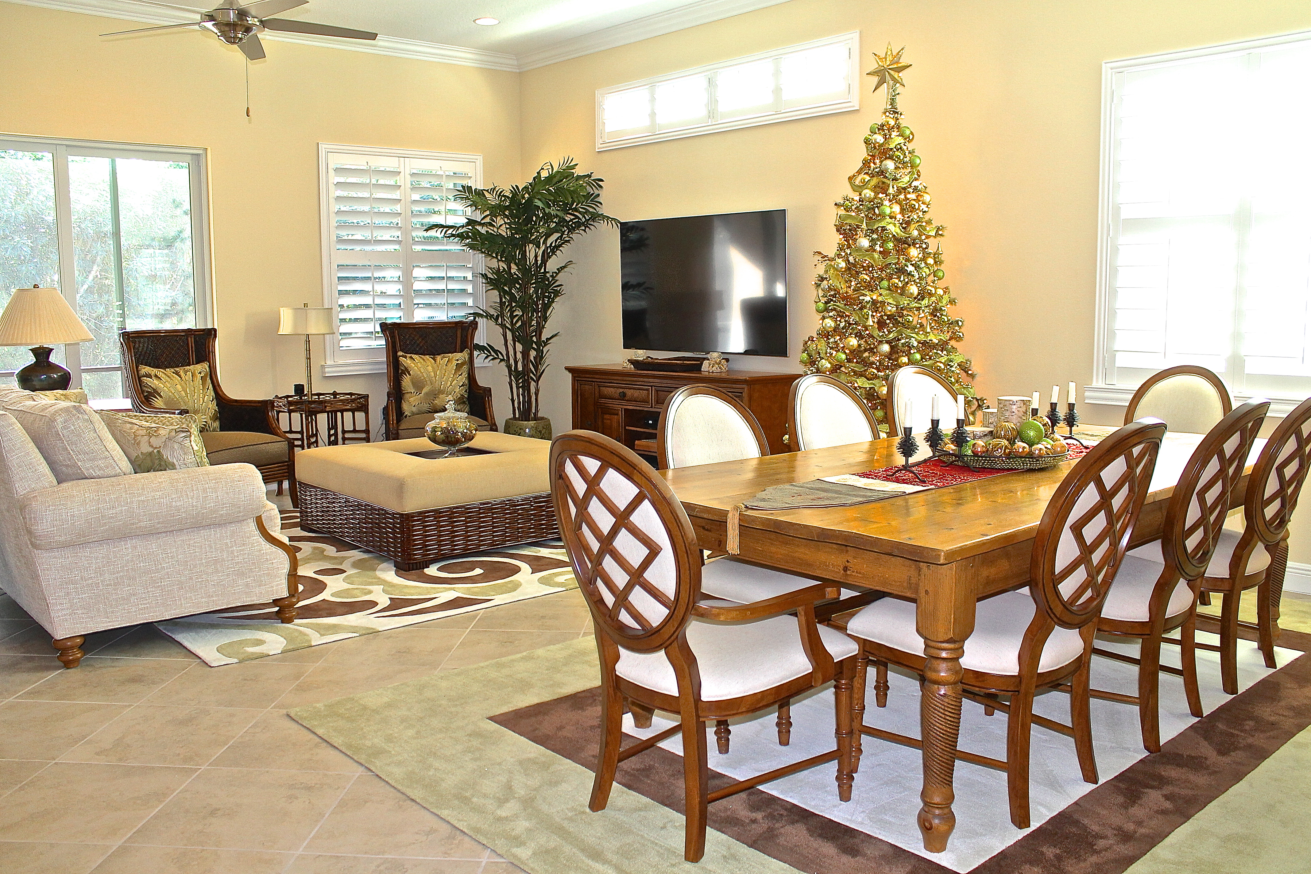 Decorating An Open Concept Home For Christmas