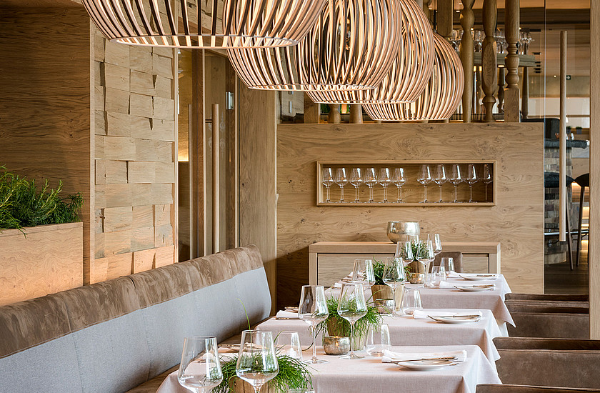 Gmachl dining room
