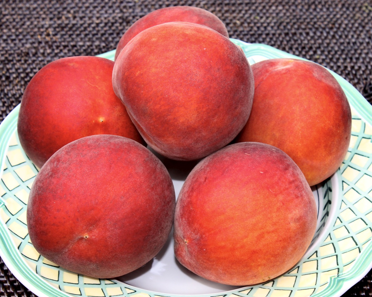 sweet summer peaches