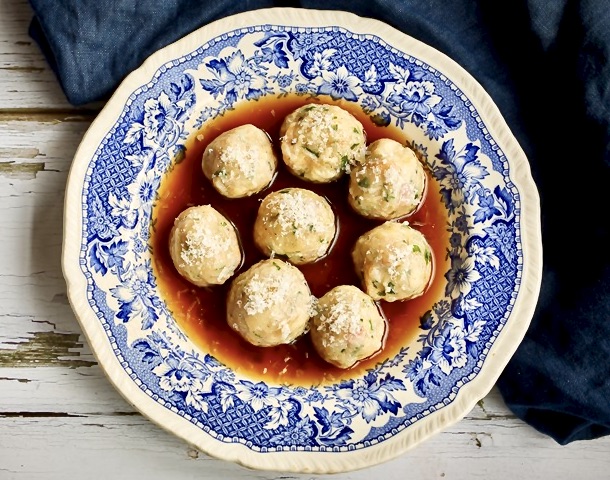 speck, cheese and bread dumplings
