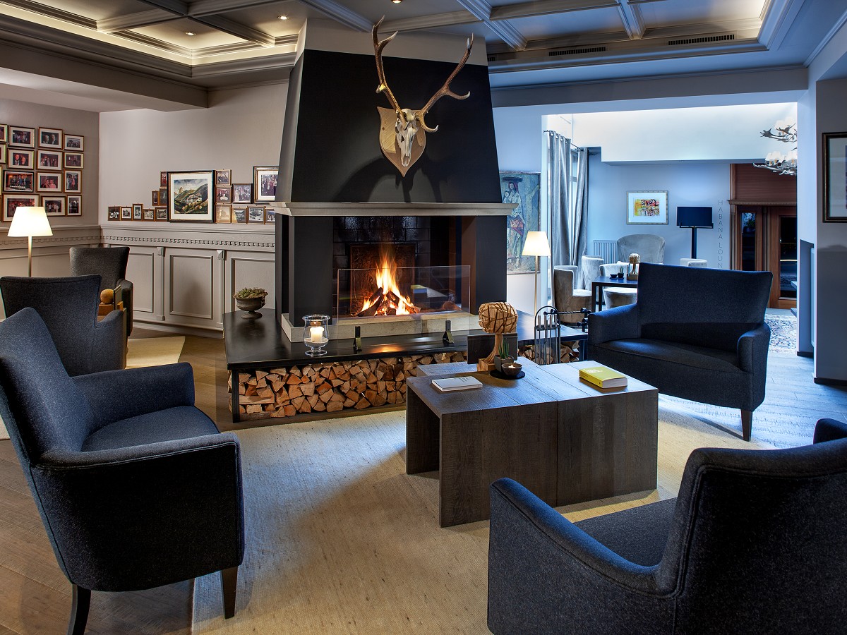 hotel gardena lobby