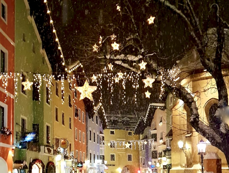 white lights and twinkling stars