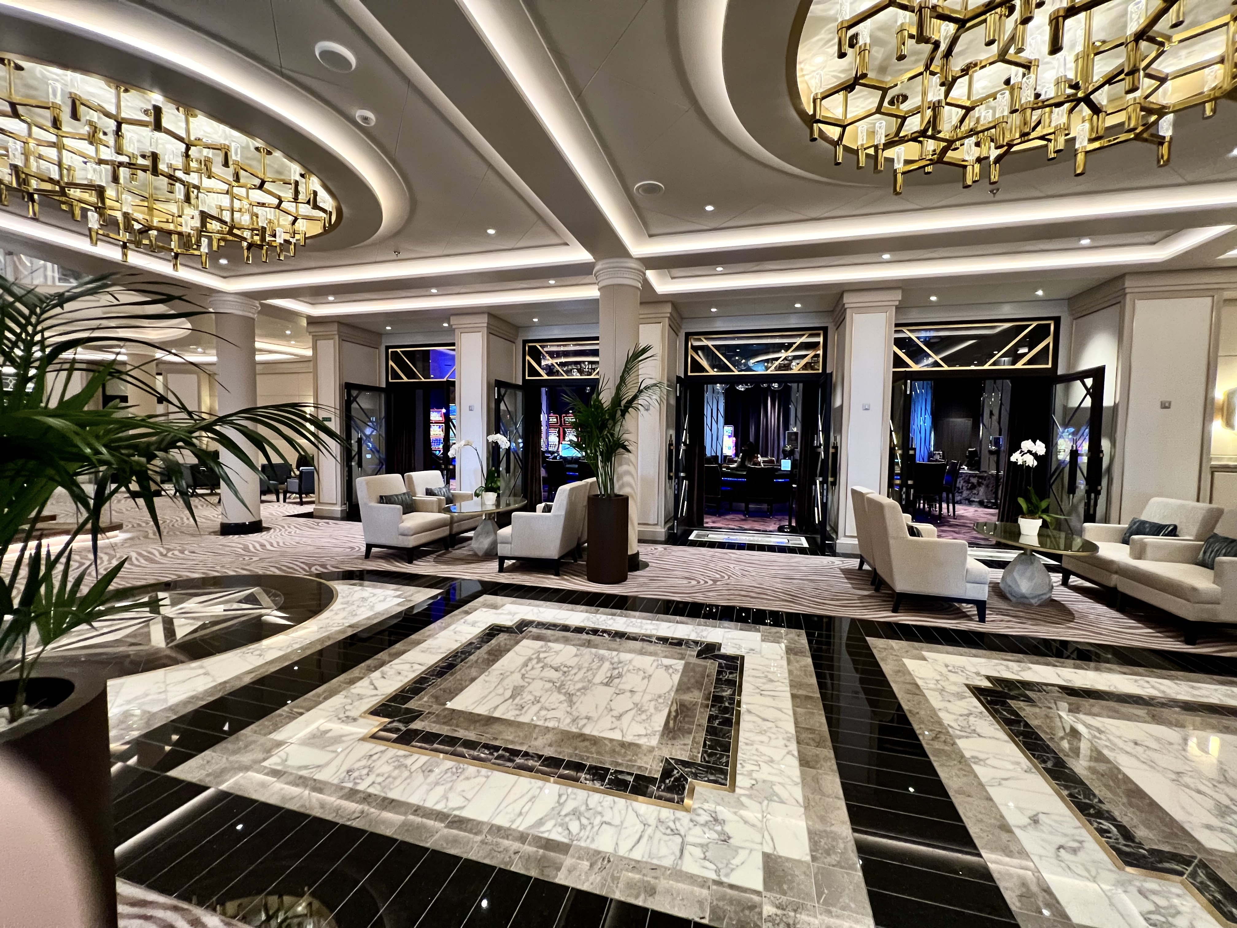 splendor lounge