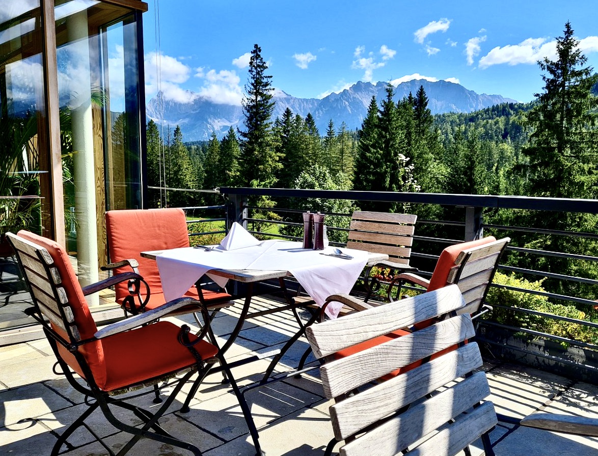 das kranzbach terrace dining