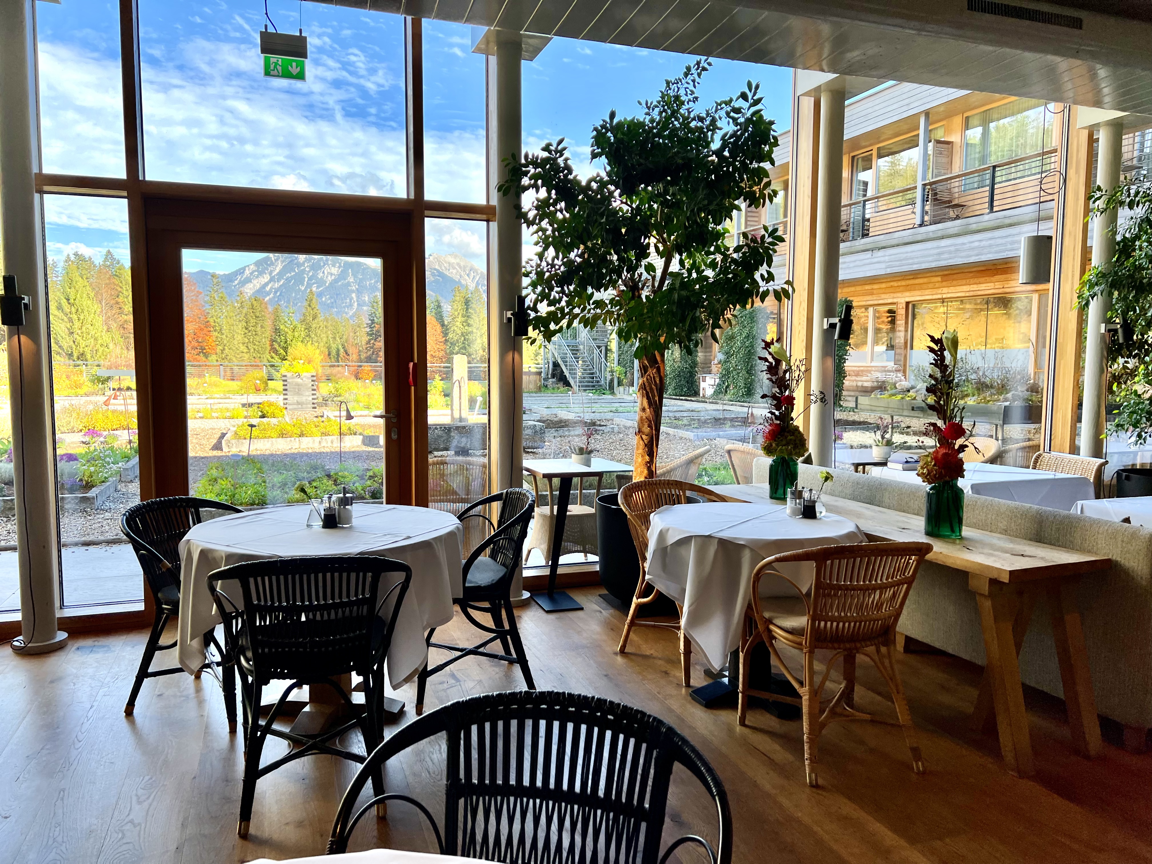 herb garden dining room at das kranzbach