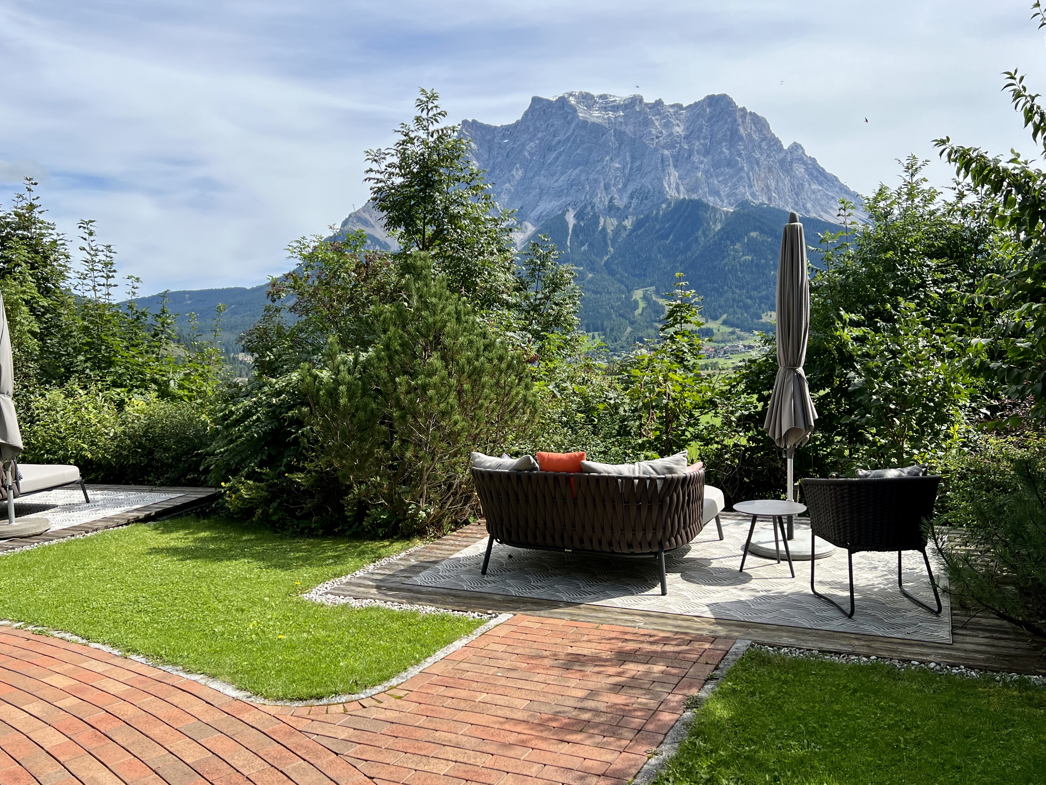 post hotel garden view