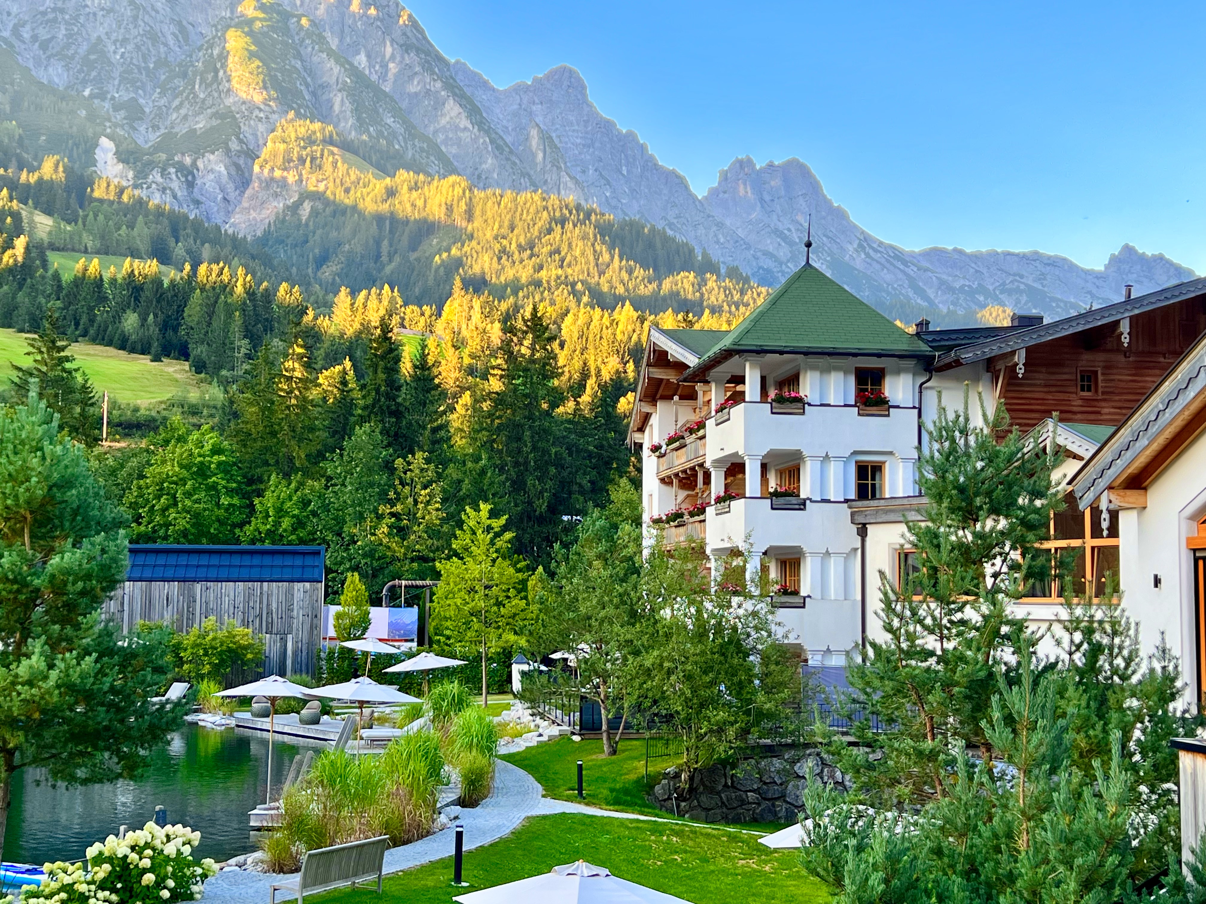 the Forsthofgut with view of the mountains