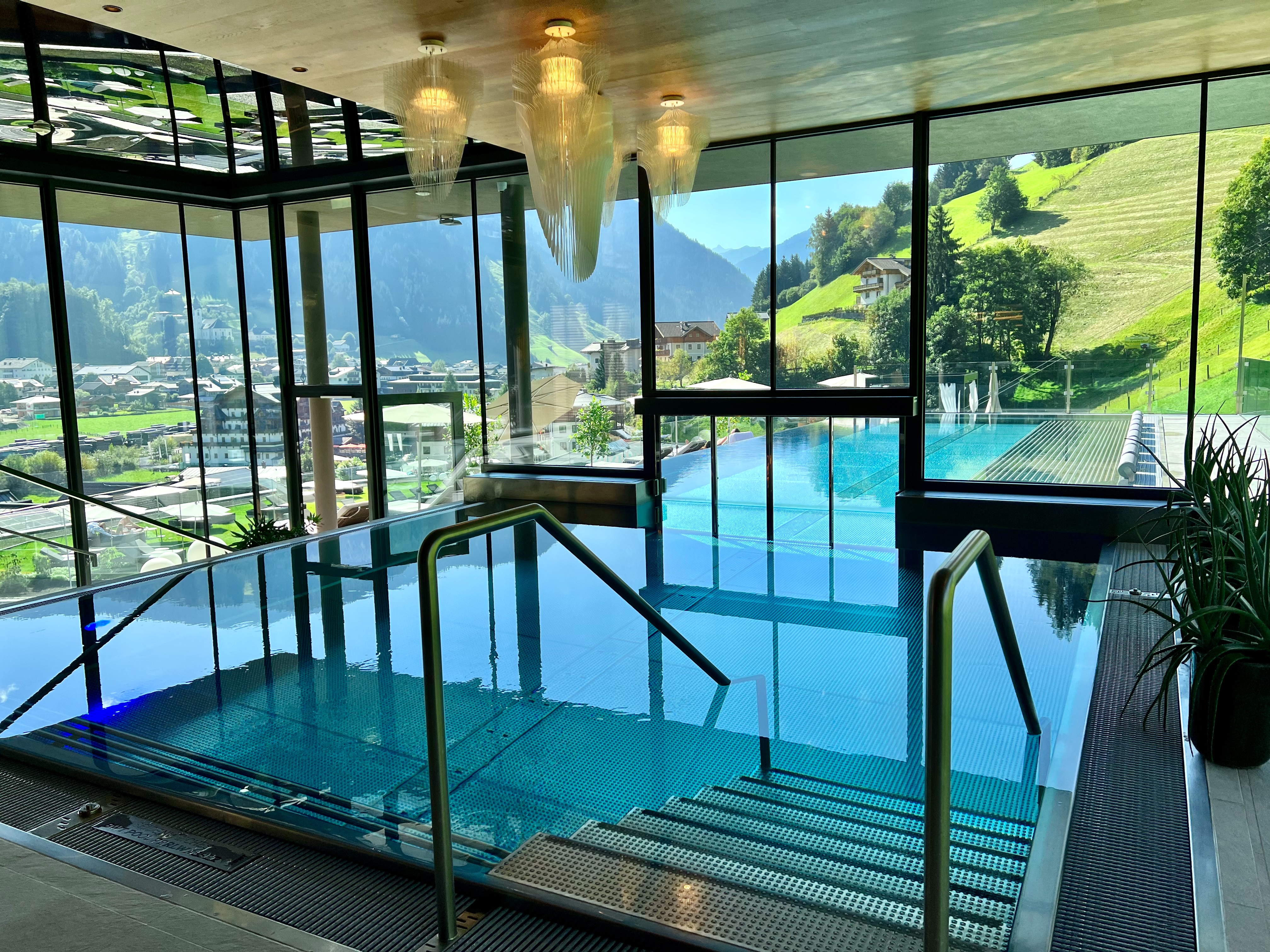 das edelweiss rooftop pool