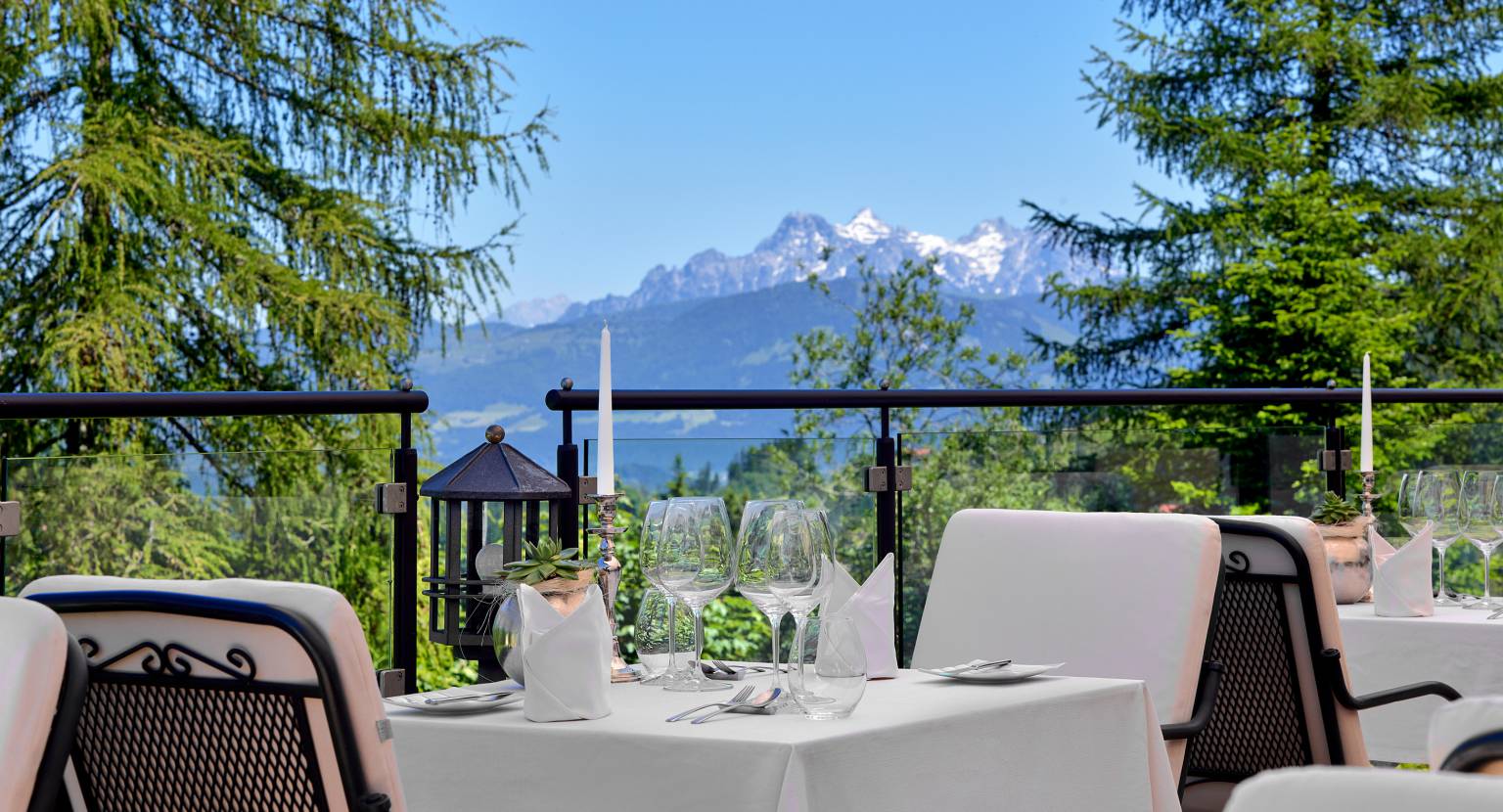 outside dining terrace