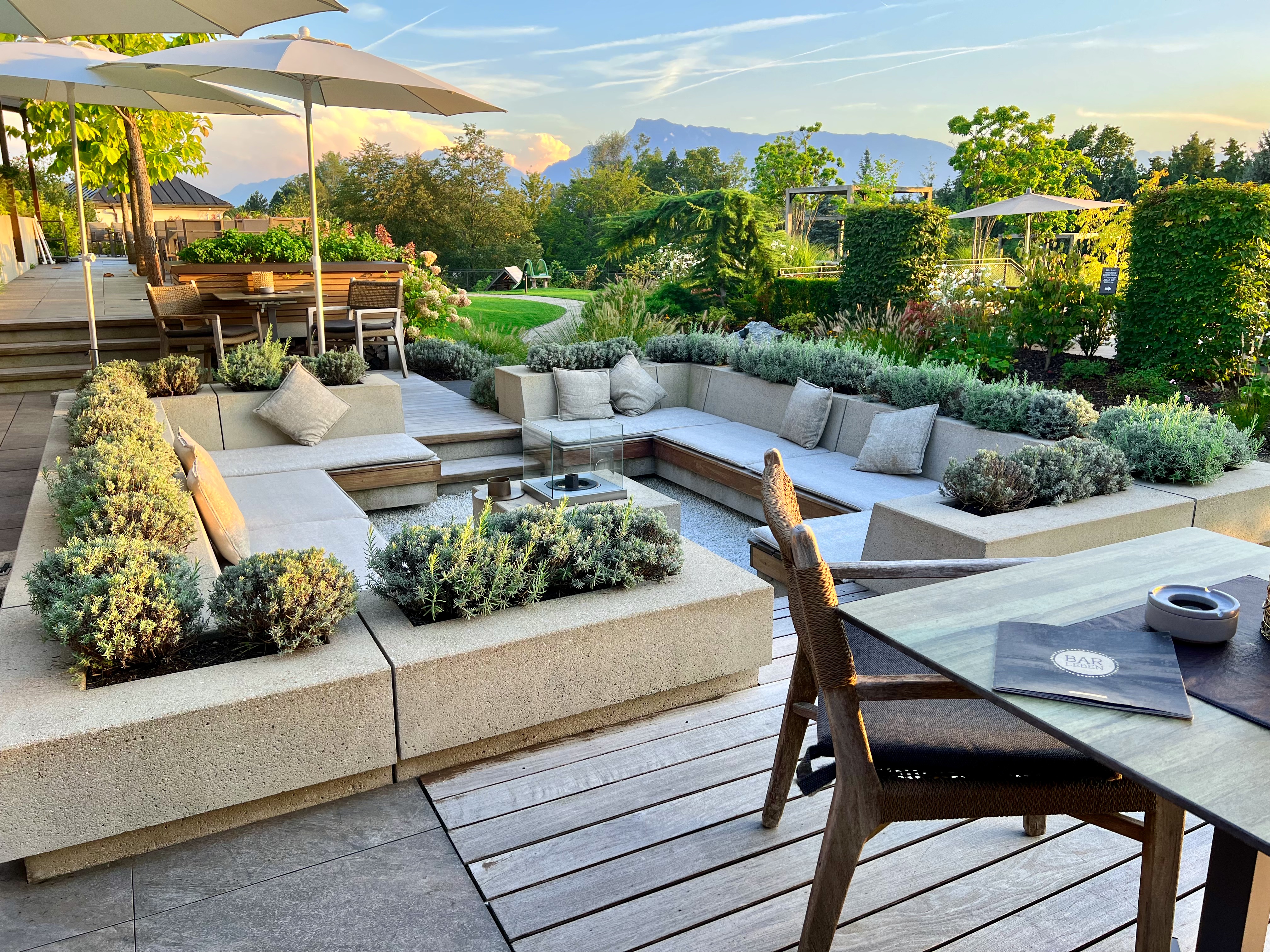 outdoor terrace seating at Gmachl