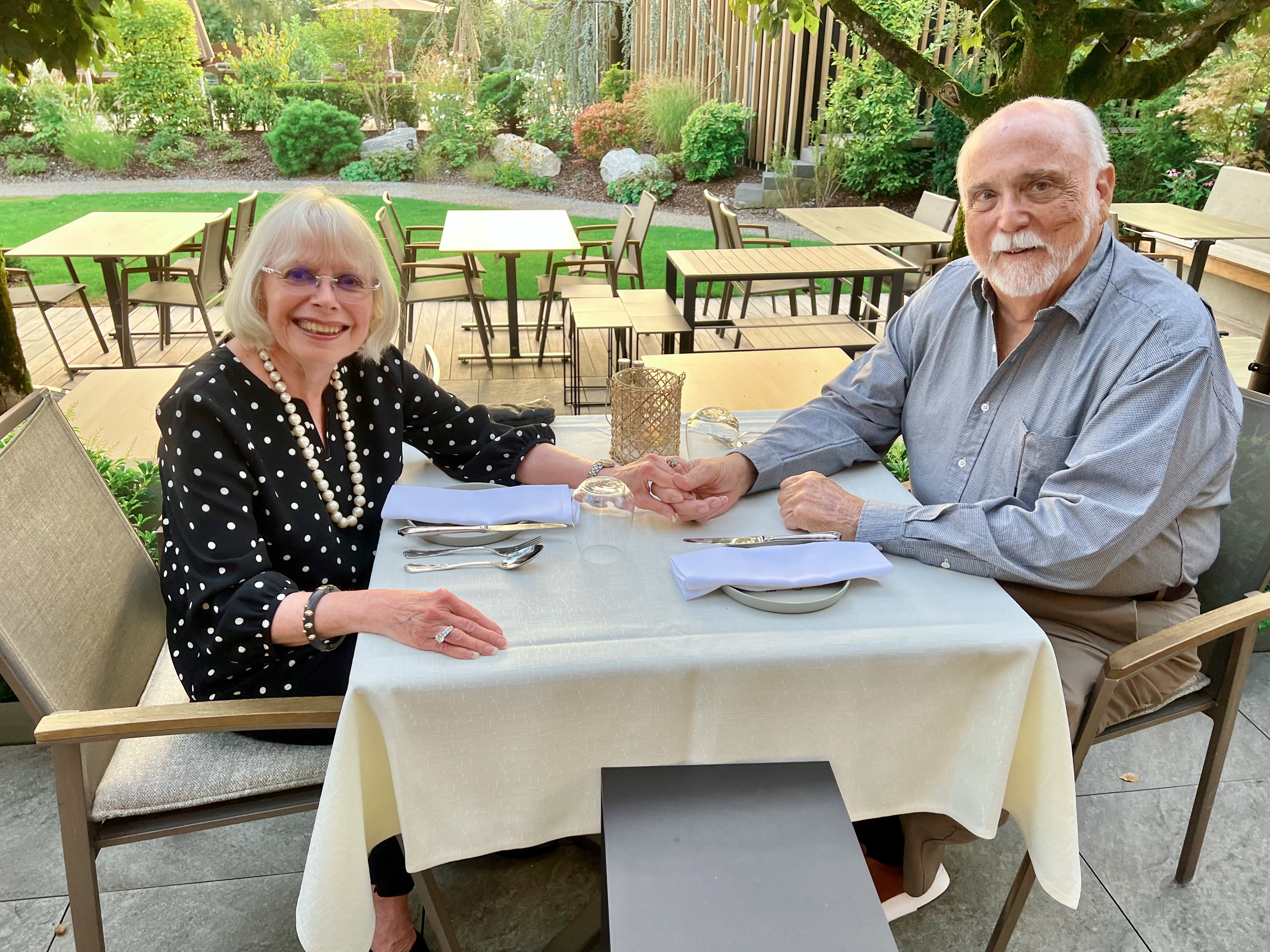 dining on the terrace at hotel Gmachl
