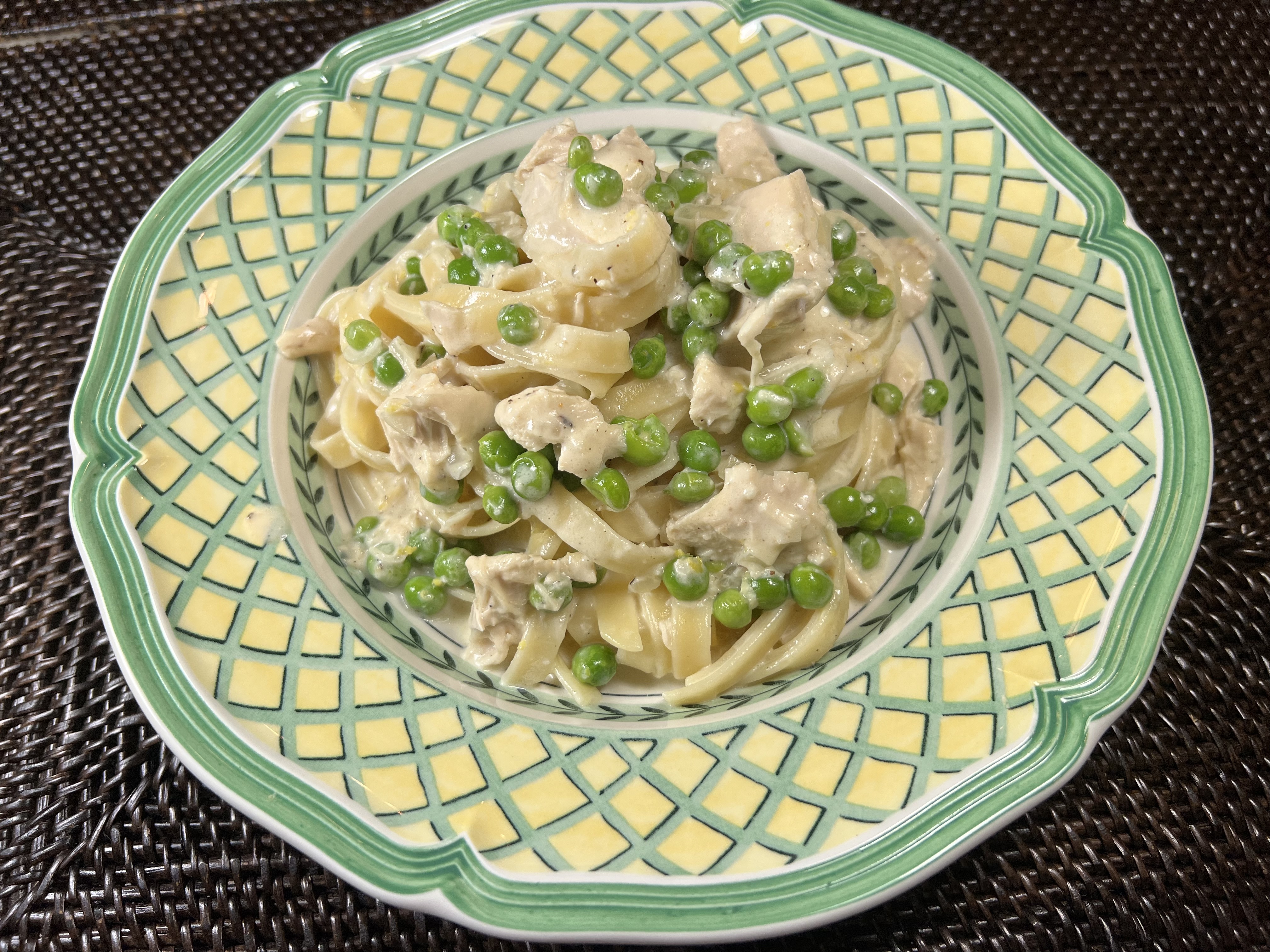 creamy chicken fettuccini with peas