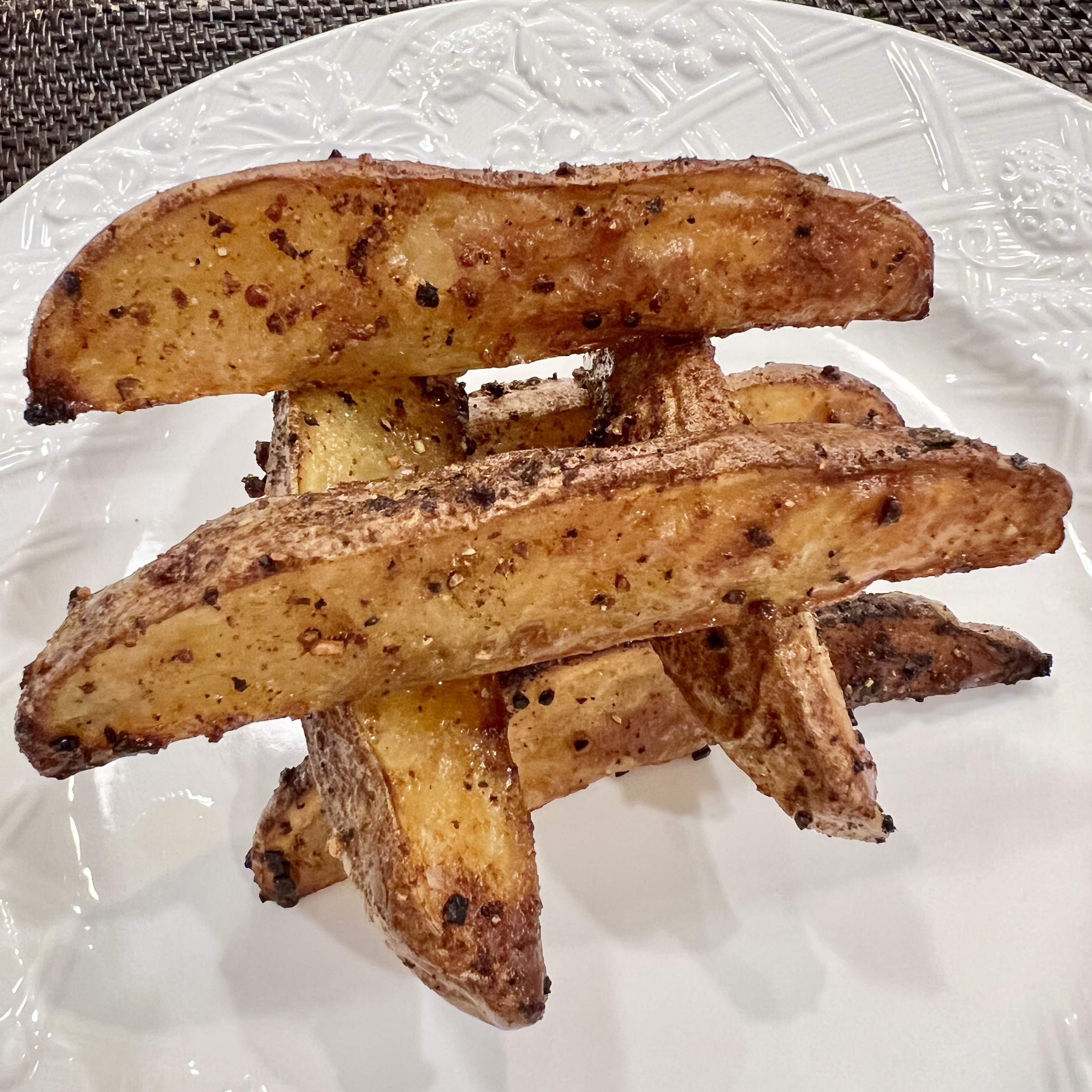 roasted garlic potato wedges or steak fries