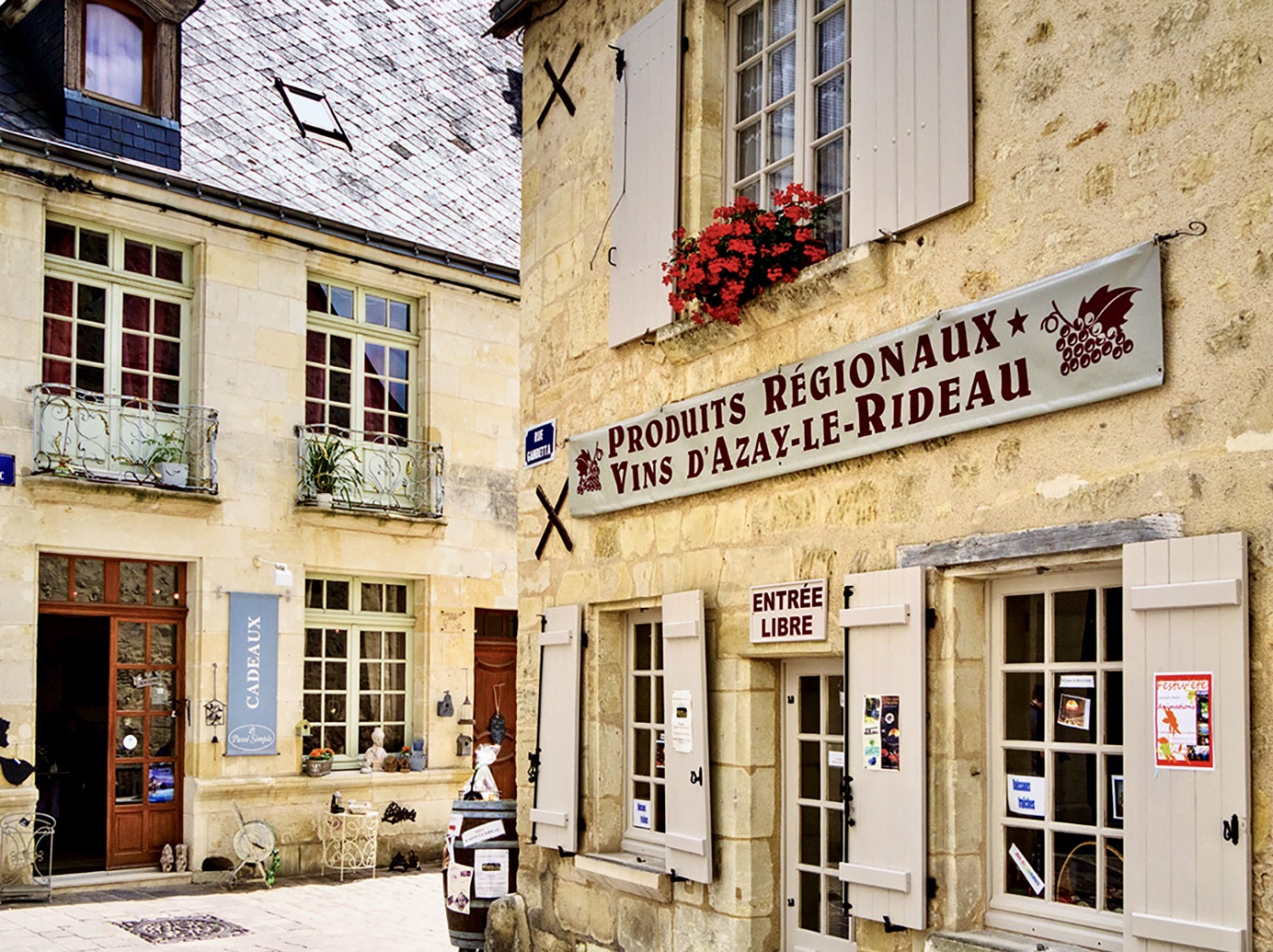 Azay-le-Rideau village
