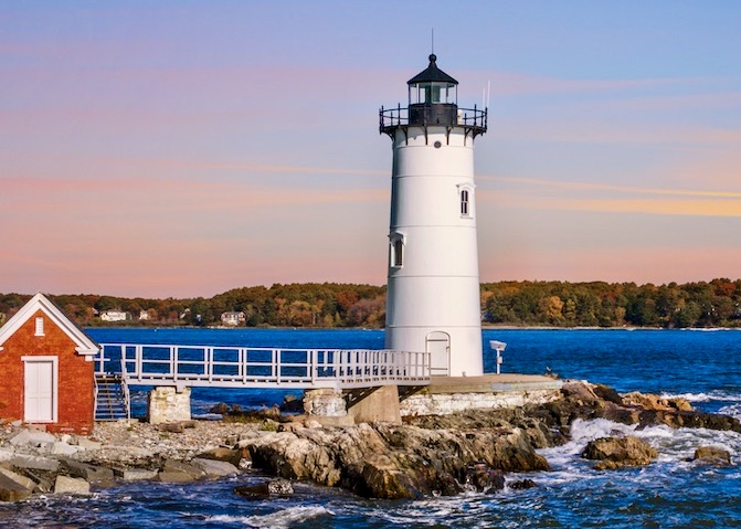 Portsmouth harbor light new castle
