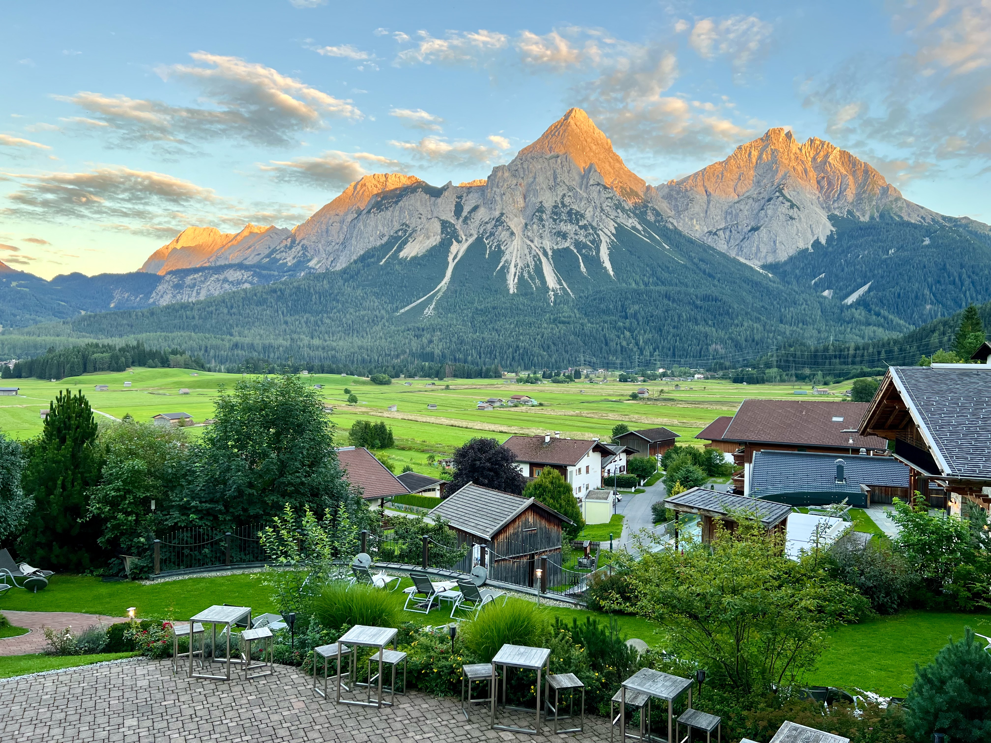 mountain-view-hotel-post