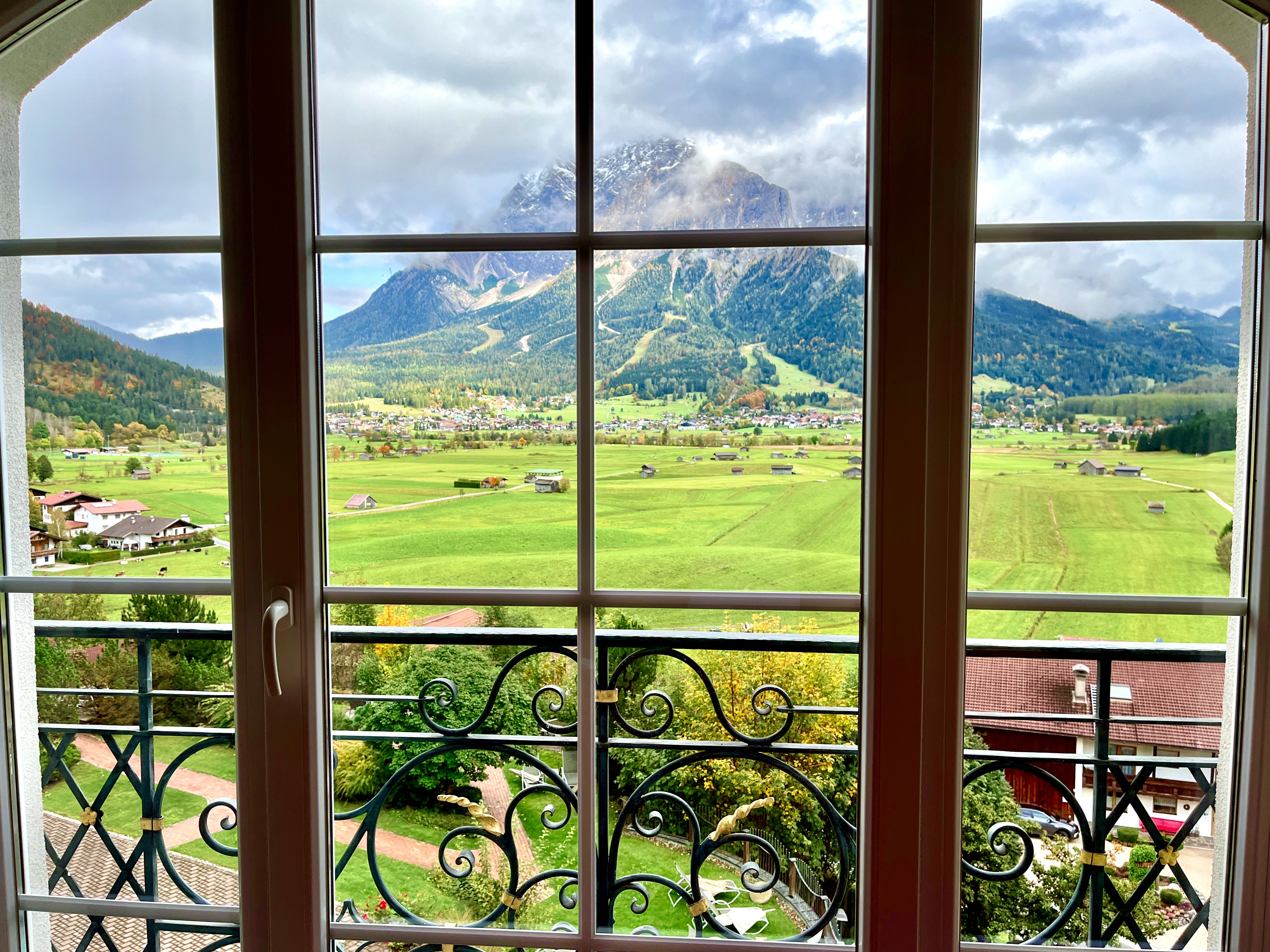hotel-post-view