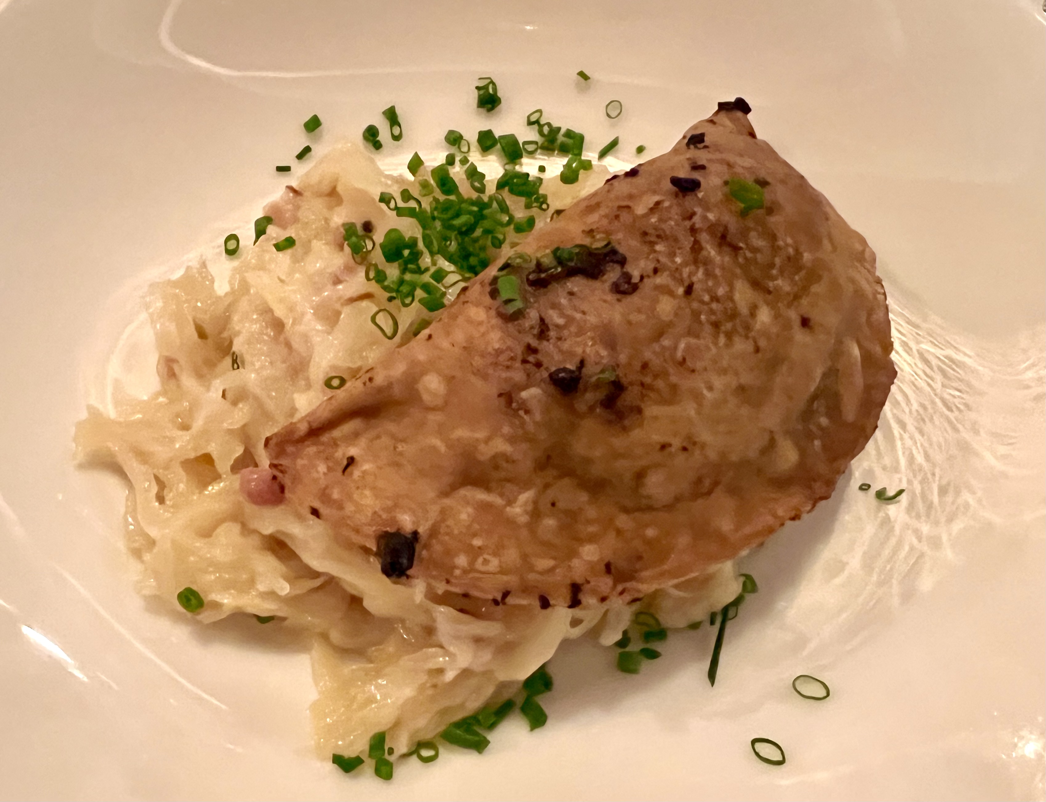 regional-meat-pie-on-sauerkraut