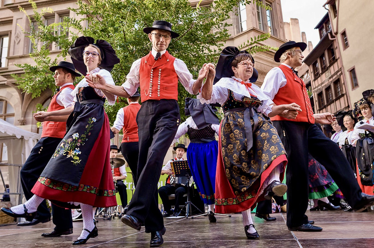 alsace-folk-dance