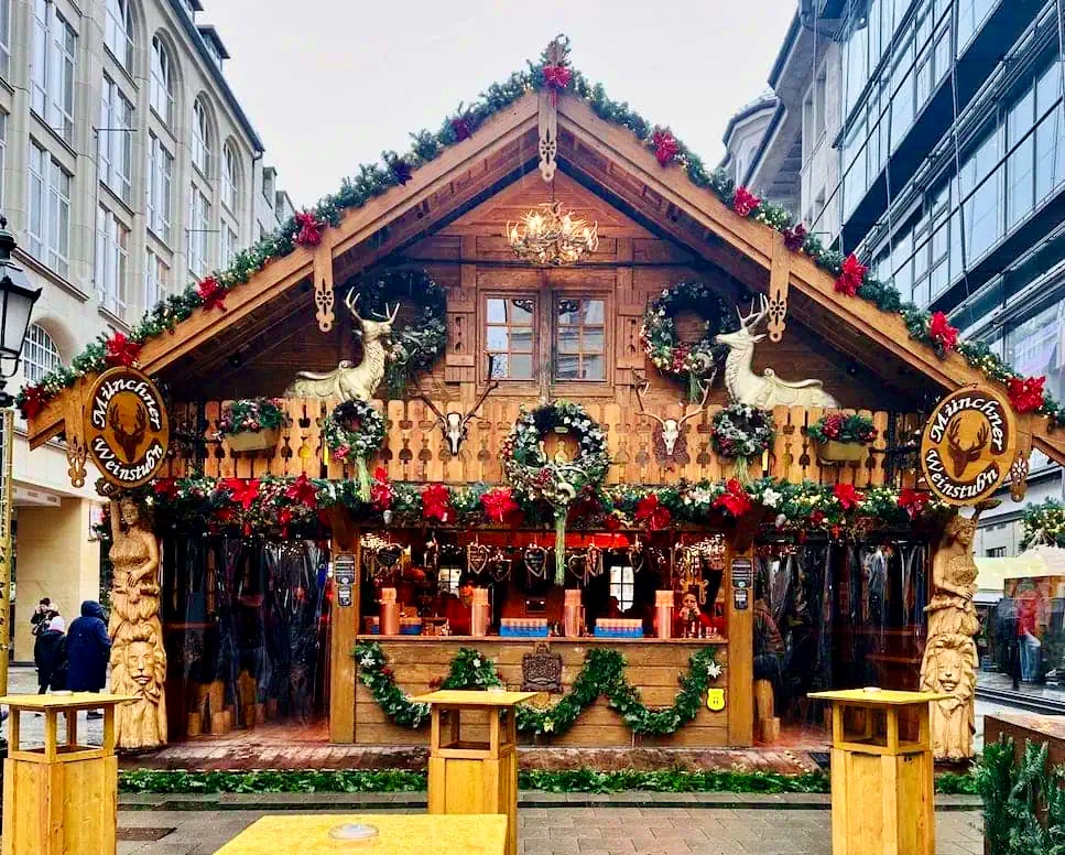 munich-christmas-market-stall